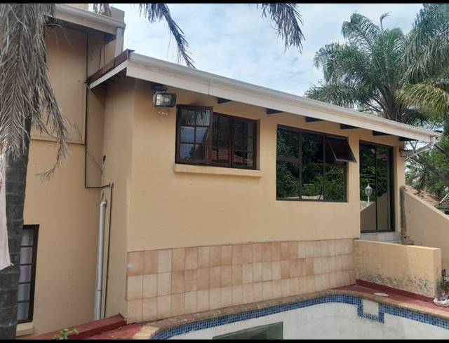 6 BEDROOM HOUSE FOR SALE IN SAFARI GARDENS